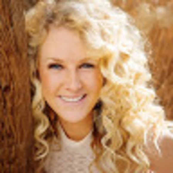 Meet your Posher, Shellee - Picture 1 of 1